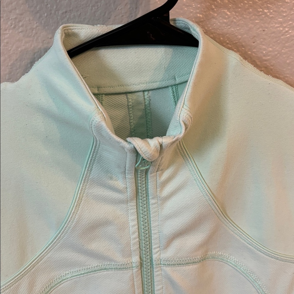 Lululemon Athletica sea foam green forme jacket 6